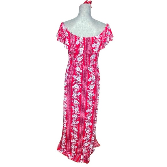 Forever 21 Red and White Floral Dress
Red floral maxi dress size L - Picture 4 of 13